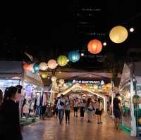 The One Ratchada ตลาดนัดกลางคืน ใกล้รถไฟฟ้าใต้ดิน