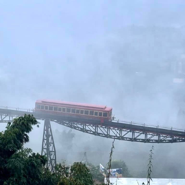 โรงแรมวิวรถไฟโบราณวิ่งผ่านม่านหมอก 1 เดียว ซาปา