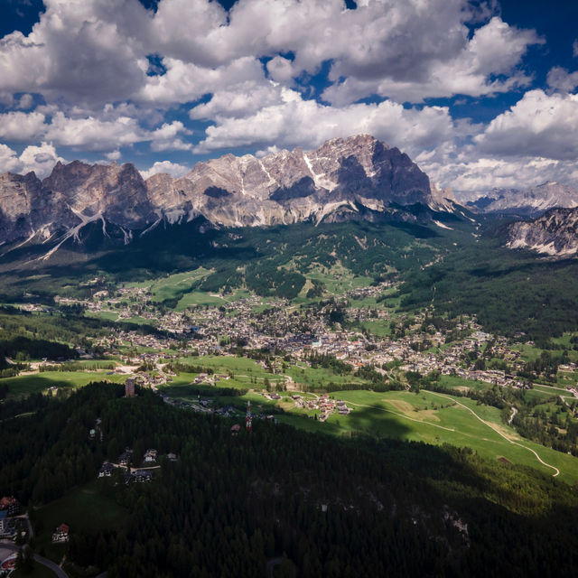 意大利🇮🇹 ｜ 🤩阿爾卑斯的山峰是絕美風景 - 多洛米提山脈  ⛰️