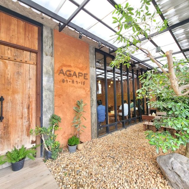 AGAPEคาเฟ่กาแฟ ในตัวเมือง เชียงราย