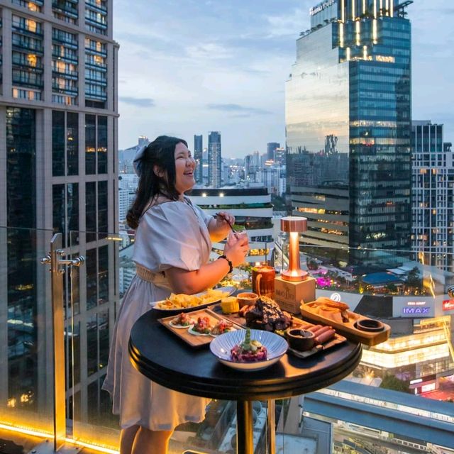 ที่พักกรุงเทพ  สุดหรูใจกลางเมือง Skyview BKK