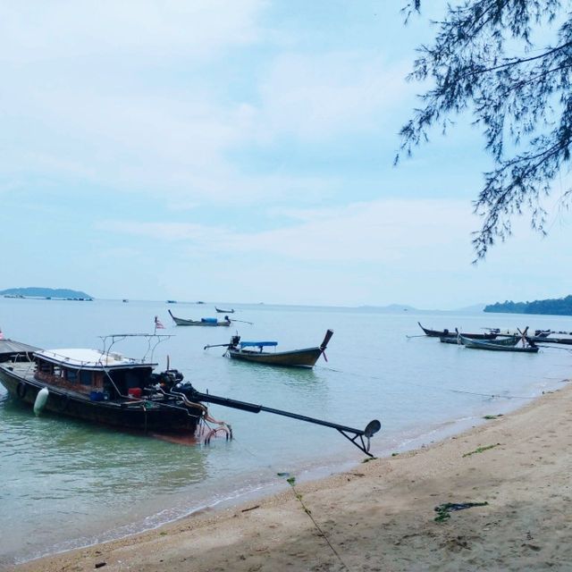 ไปเกาะนาคา ต้องท่าเทียบเรืออ่าวปอ