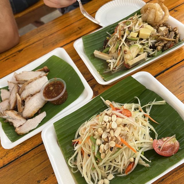 Boat trip ตลาดน้ำเมืองกรุง กินให้ท้องแตก
