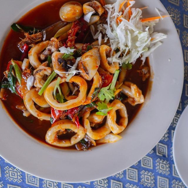 ซีฟู้ดร้านอร่อย "ร้านประดู่" เกาะยาวน้อย พังงา