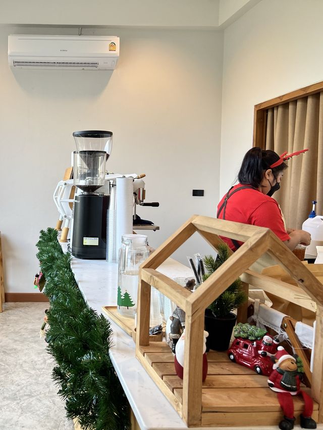 Cafe ลำปาง วิวสวนสวย บรรยากาศดี ขนมอร่อยมั่ก