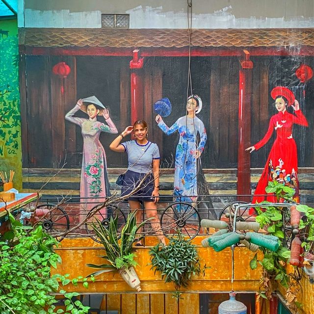 Amazing ‘Hidden’ Cafe in Hanoi