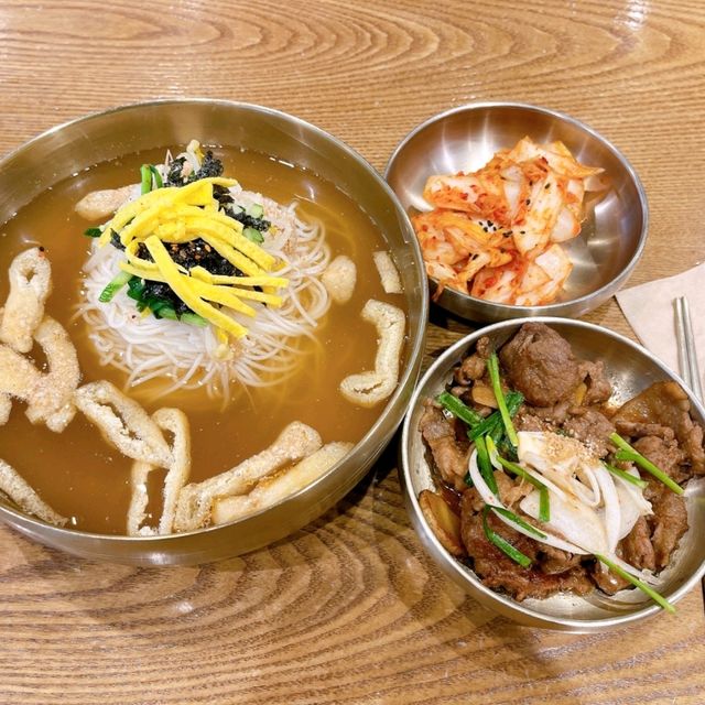 韓國美食😋40度湯麵套餐，來旅遊一定要試