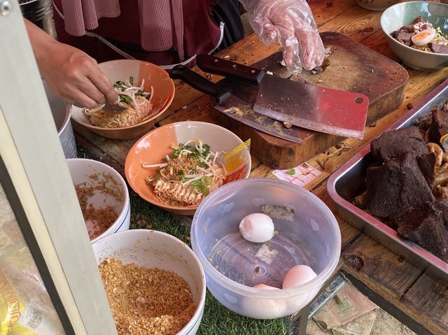 เตี๋ยวแช่ขา บังนังสตา ยะลา