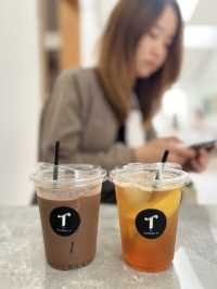 Transit Number 8 คาเฟ่สไตล์มินิมอล