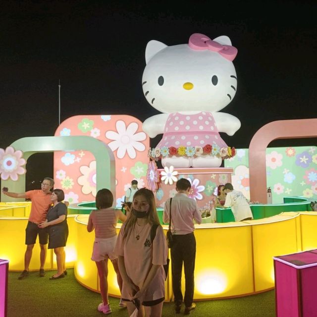 Hello Kitty and Friends 