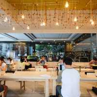 Roots at Ratchathewi คาเฟ่ทำเลดี ติด BTS ราชเทวี 