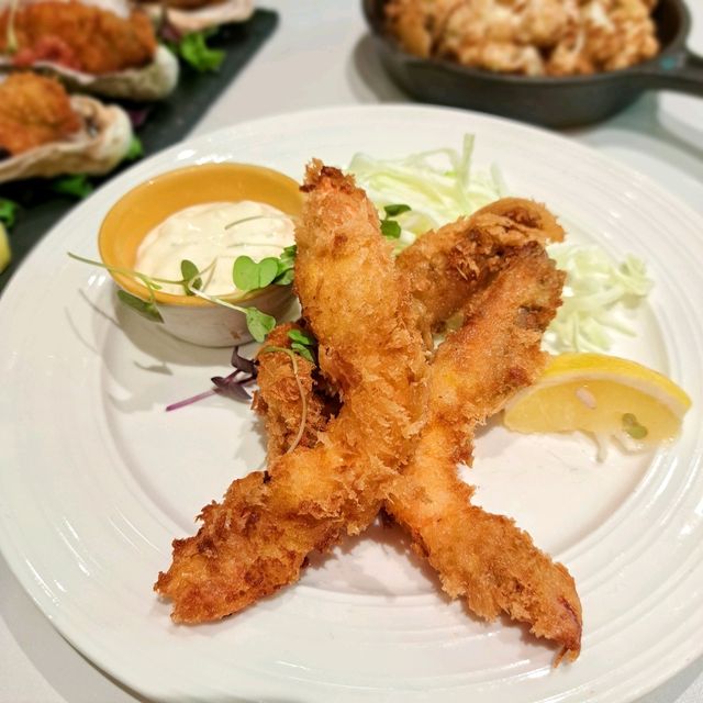 露營主題餐廳，燒朱古力棉花糖