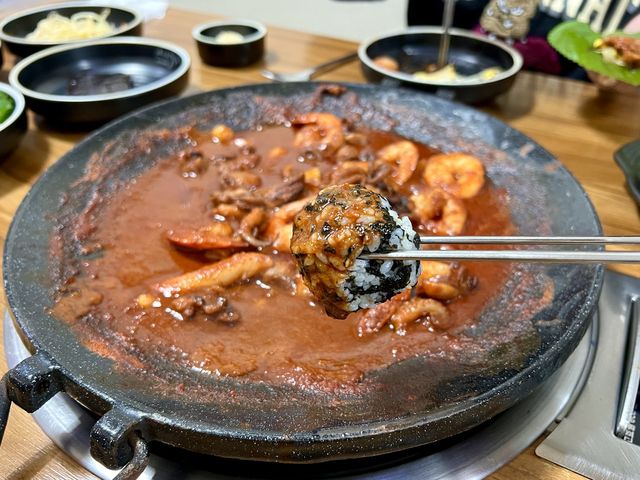 쭈꾸미를 먹고 볶음밥에 깍두기가 들어가는 안성깍두기!