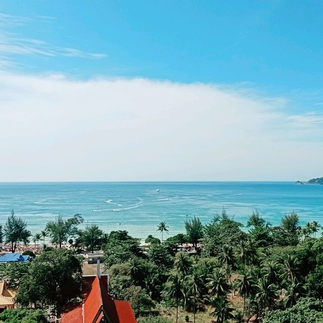 Andaman Beach Suites Hotel Phuket 