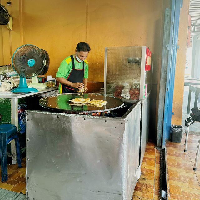 You gotta try this Roti @ Phuket Town!