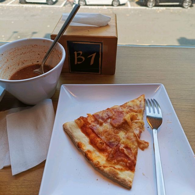 Pizza rock 搖滾披薩 薄餅8吋與12吋 美式披薩