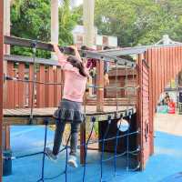 赤柱廣場的海盜船兒童遊樂場
