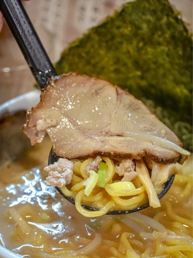 人氣白味噌拉麵，抵食出色喺幾掂