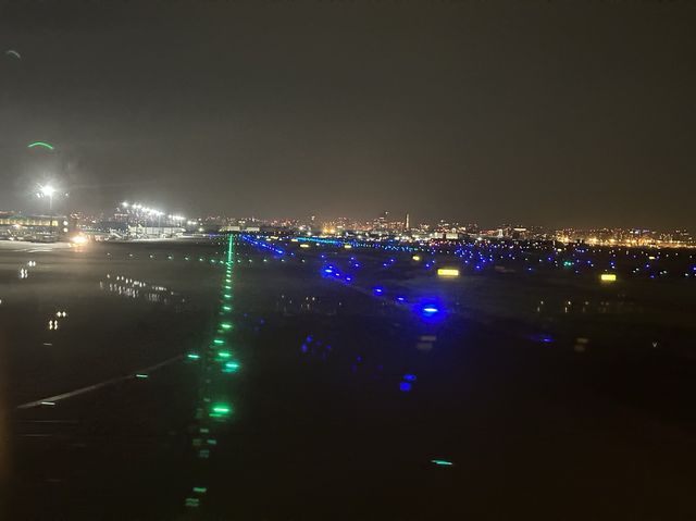 東京・羽田空港→福岡空港へ。夜間ANA便利用搭乗記。