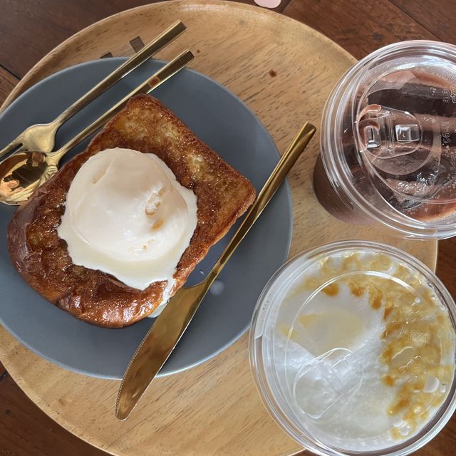 ฮันนี่โทสต์ที่อร่อยที่สุดในปัตตานีที่ THE rip cafe