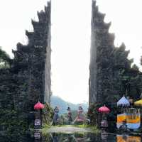 Gate of heaven - Handara gate