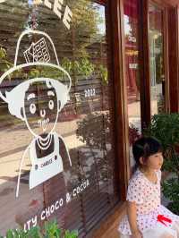 Charlee Choco & Cocoa Shop