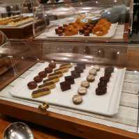 嘩！原來荃灣有間咁有水準嘅自助餐<Cafe Circle滋味蟹饌自助餐 >