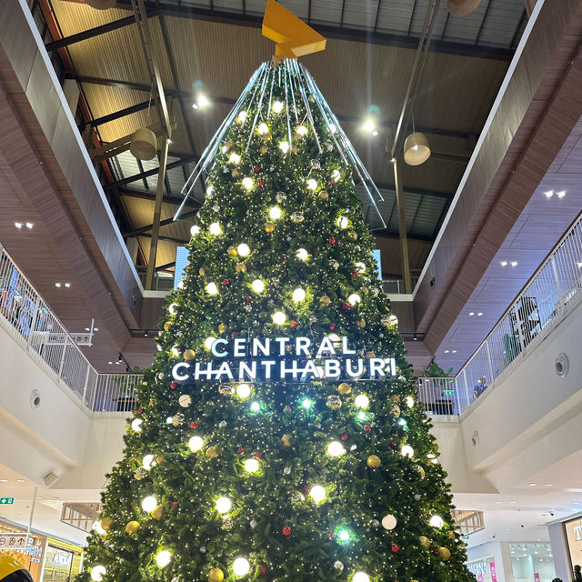 ร่วมส่งท้ายปีเก่าต้อนรับปีใหม่ไปกับ Pikachu 