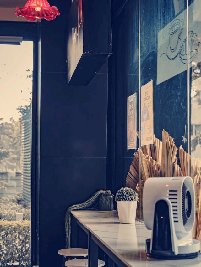 No.10 Cafe