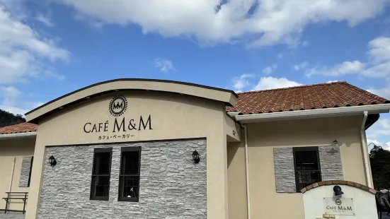 Cafe Bakery M&M