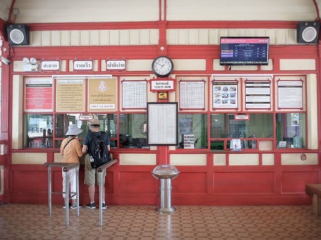 สถานีรถไฟหัวหิน Landmark ที่ไม่ควรพลาด!!!