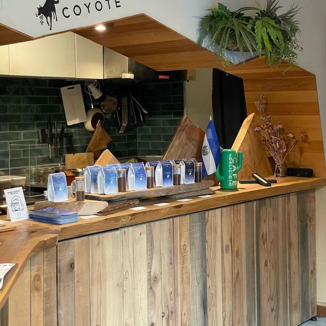 COYOTE - 市中心優質咖啡床，咖啡蛋糕美味值得推薦