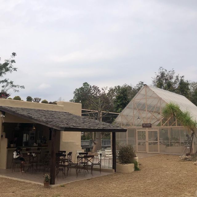 คาเฟ่เปิดใหม่ 2BEEs’ Cafe 