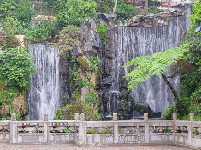 Longshan Temple: Taipei's Spiritual Haven