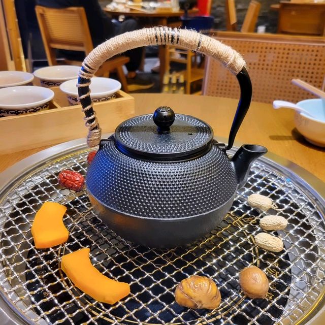 圍爐取暖！四川過江龍火鍋店🔥