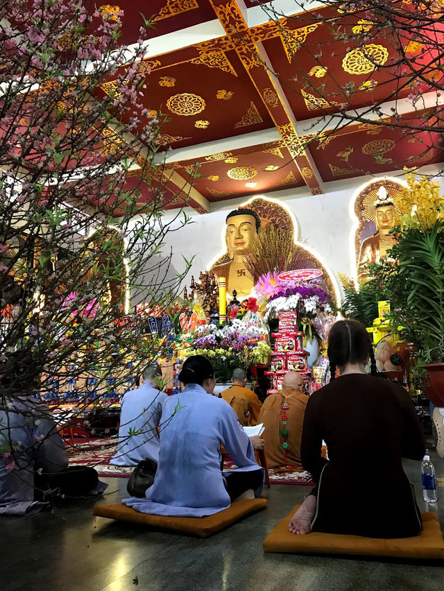 Vinh Nghiem Buddhist Temple 