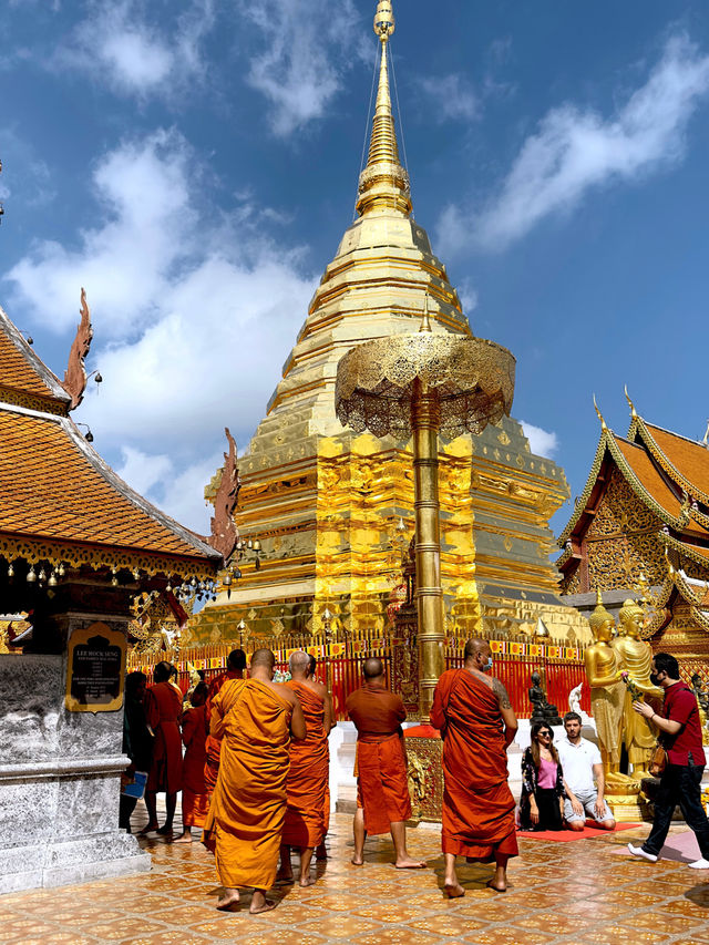 Northern Thailand’s Most Sacred Temple: Wat Phra That Doi Suthep ✨