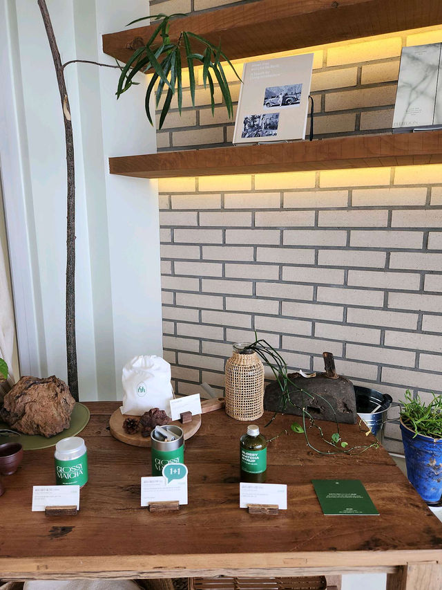 👀🌱글로시말차 탁트인 오션뷰 아늑한 실내의 카페