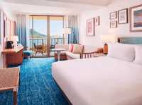 🌴 Stay at Outrigger Reef Waikiki