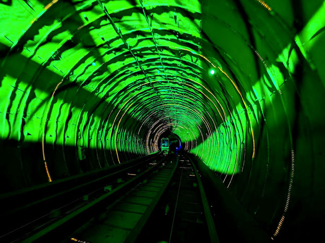 Waitan Sightseeing Tunnel