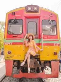 泰國🇹🇭一生人必須看一次的美功鐵道市場🚂