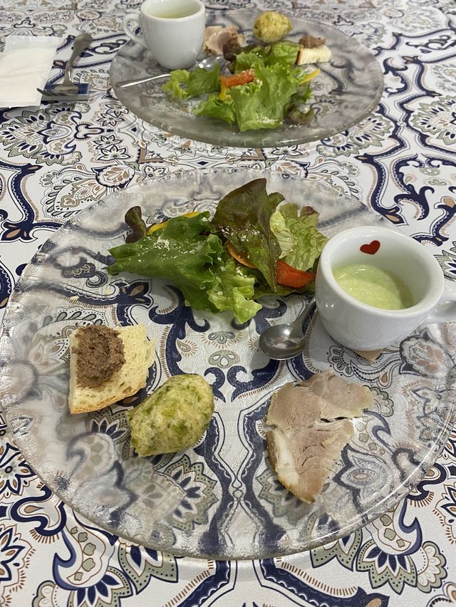 【大久保】これは絶品ピザ驚愕のランチ1,300円