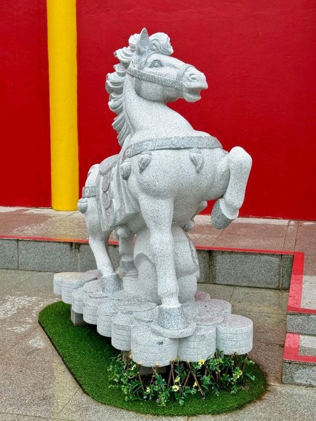 Exploring Miri Tua Pek Kong Temple