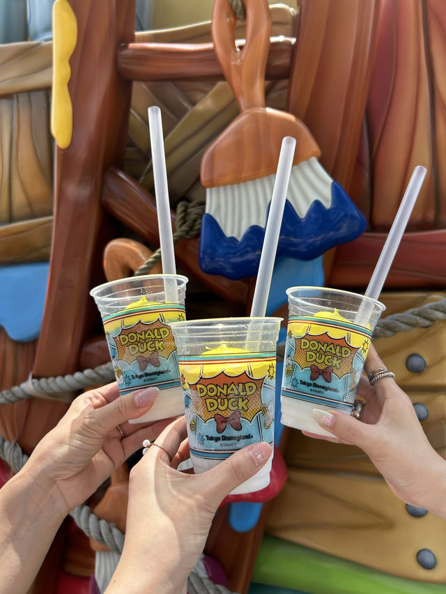ディズニー女子会🩵夏のディズニーランドが穴場！