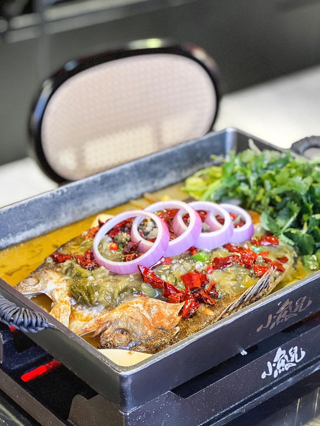 《銅鑼灣樓上明爐烤魚專門店》