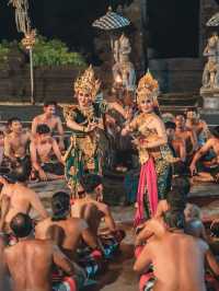 【インドネシア🇮🇩】バリ島の断崖絶壁にあるお猿さんだらけのお寺！
