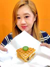Trying #1 Waffle Sandwich In Town 🥪🇮🇩✨