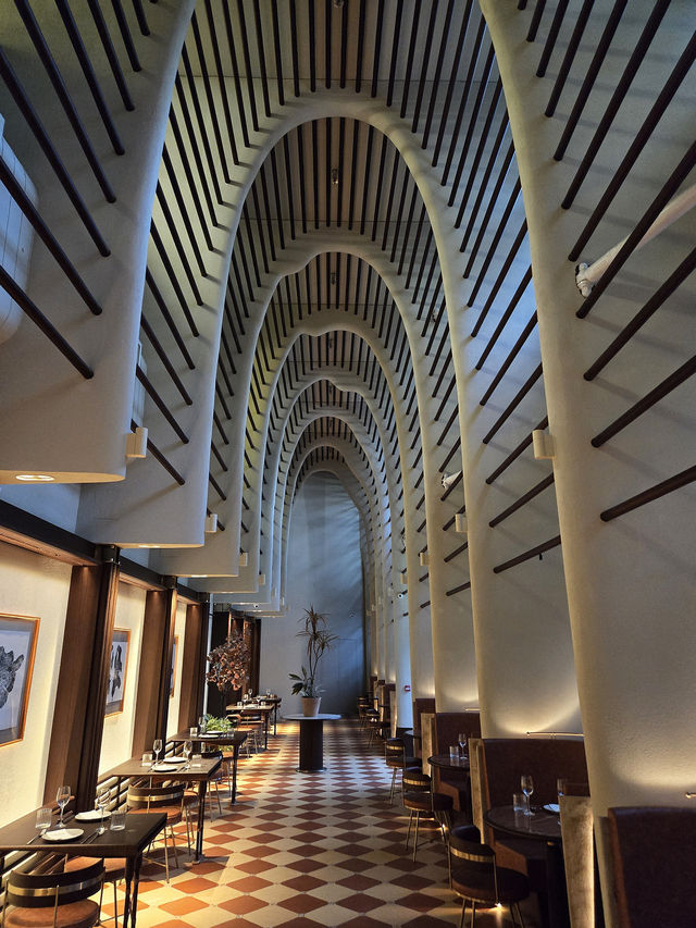 超美的木化石主題餐廳