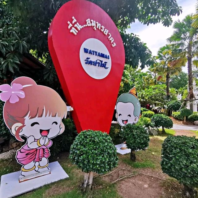 พามาขอพรที่วัดท่าไม้ จังหวัดสมุทรสาคร