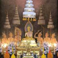 วัดราชาธิวาสวิหาร วัดเก่าแก่กว่า 747 ปี